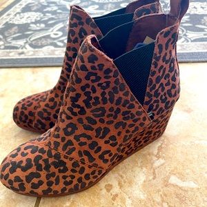 New Toms ankle booties